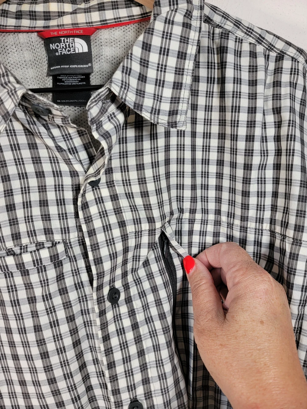 The North Face Mens Millstone Shortsleeve Button-Up Black and White Plaid Sz XL